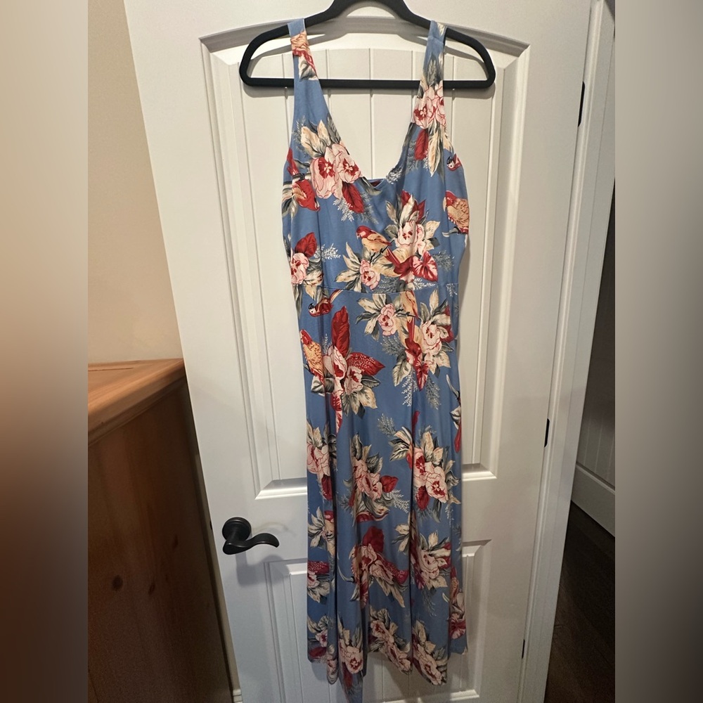 Chaps Blue and Red Floral pattern with Parrots Maxi Dress. XL